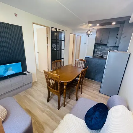E&L Family Suite